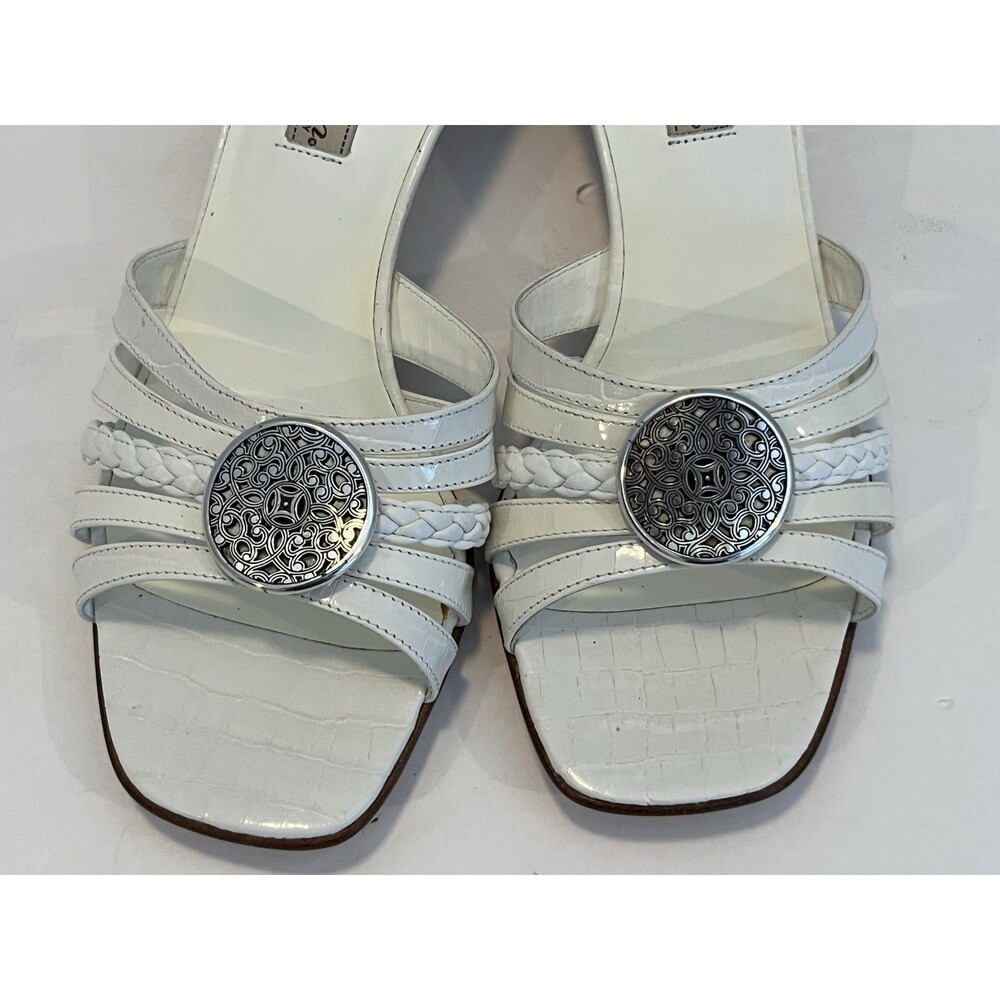 Brighton Kyoto Stacked Kitten Heel Sandals Size 8 M White Made in Italy - Picture 2 of 11